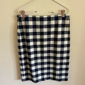 Classic navy and White Checkered Skirt from JCREW in size 4